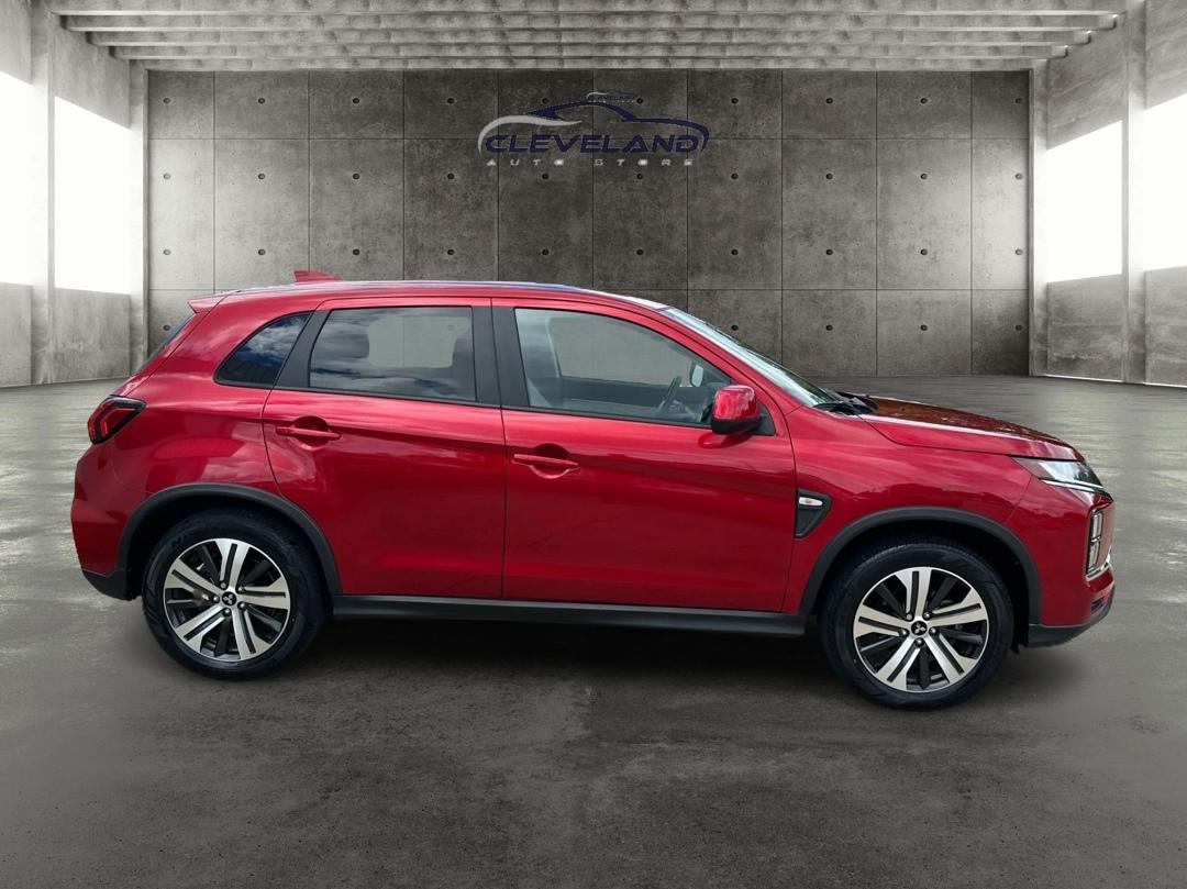 Mitsubishi Outlander Sport  2021
