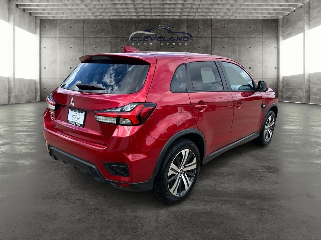 Mitsubishi Outlander Sport  2021