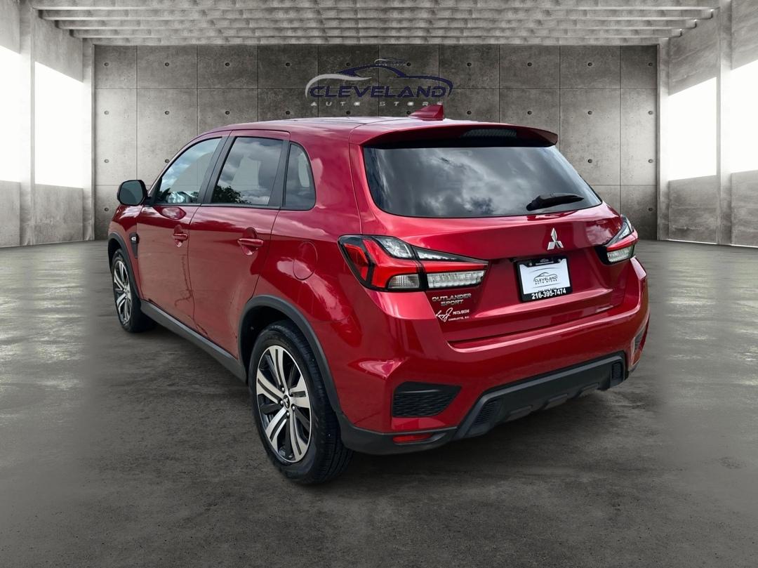 Mitsubishi Outlander Sport  2021