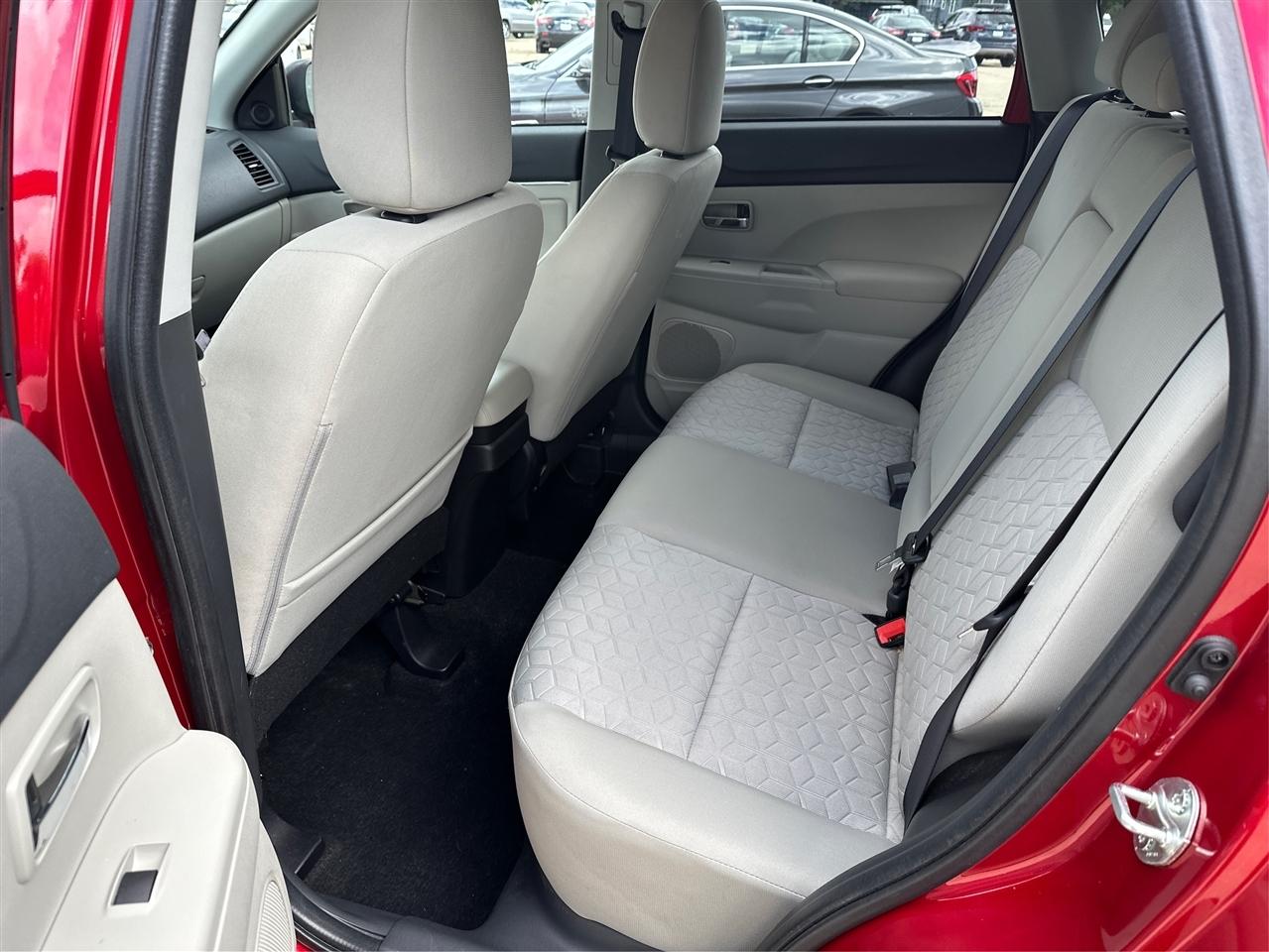 Mitsubishi Outlander Sport  2021