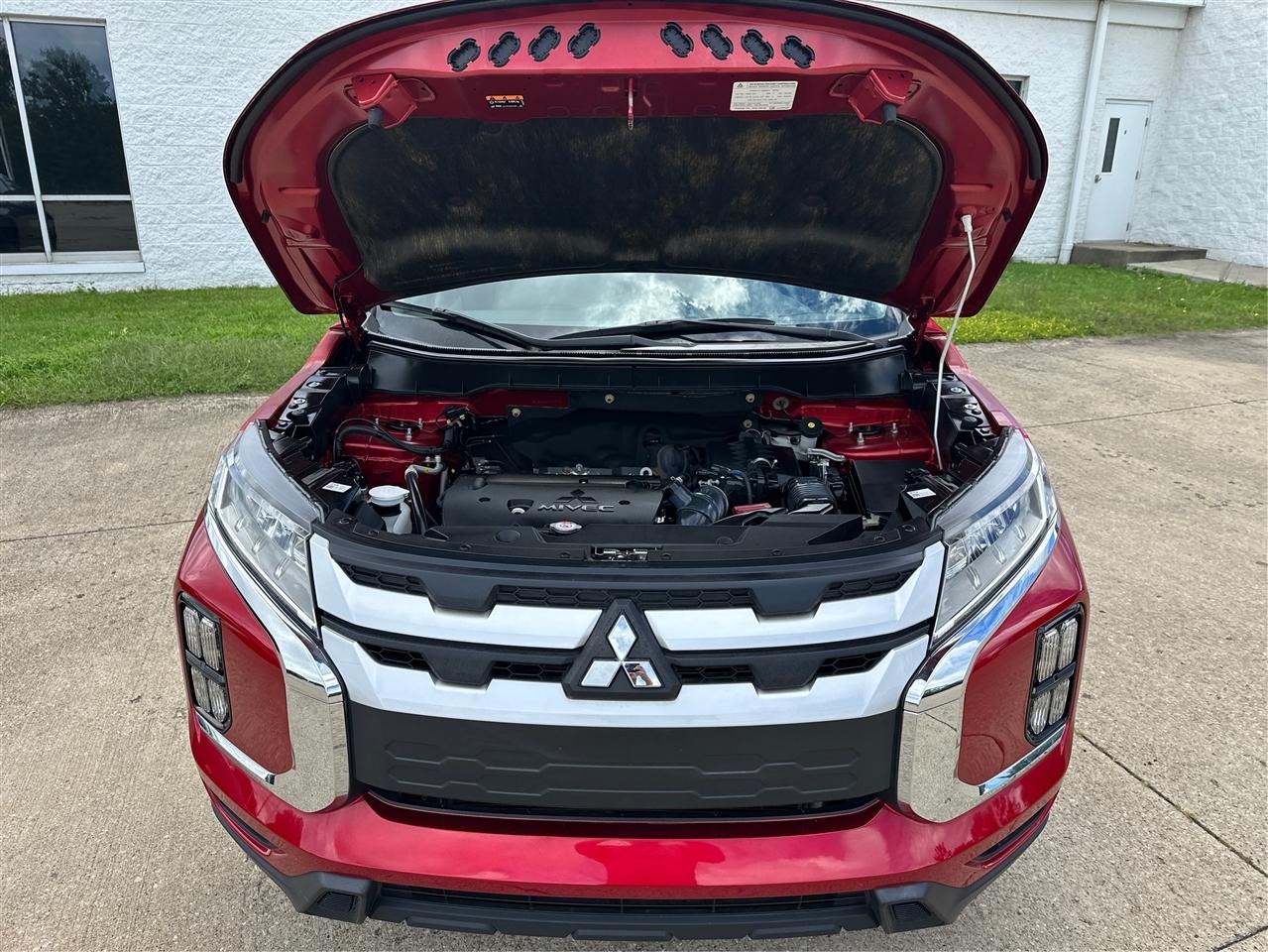 Mitsubishi Outlander Sport  2021