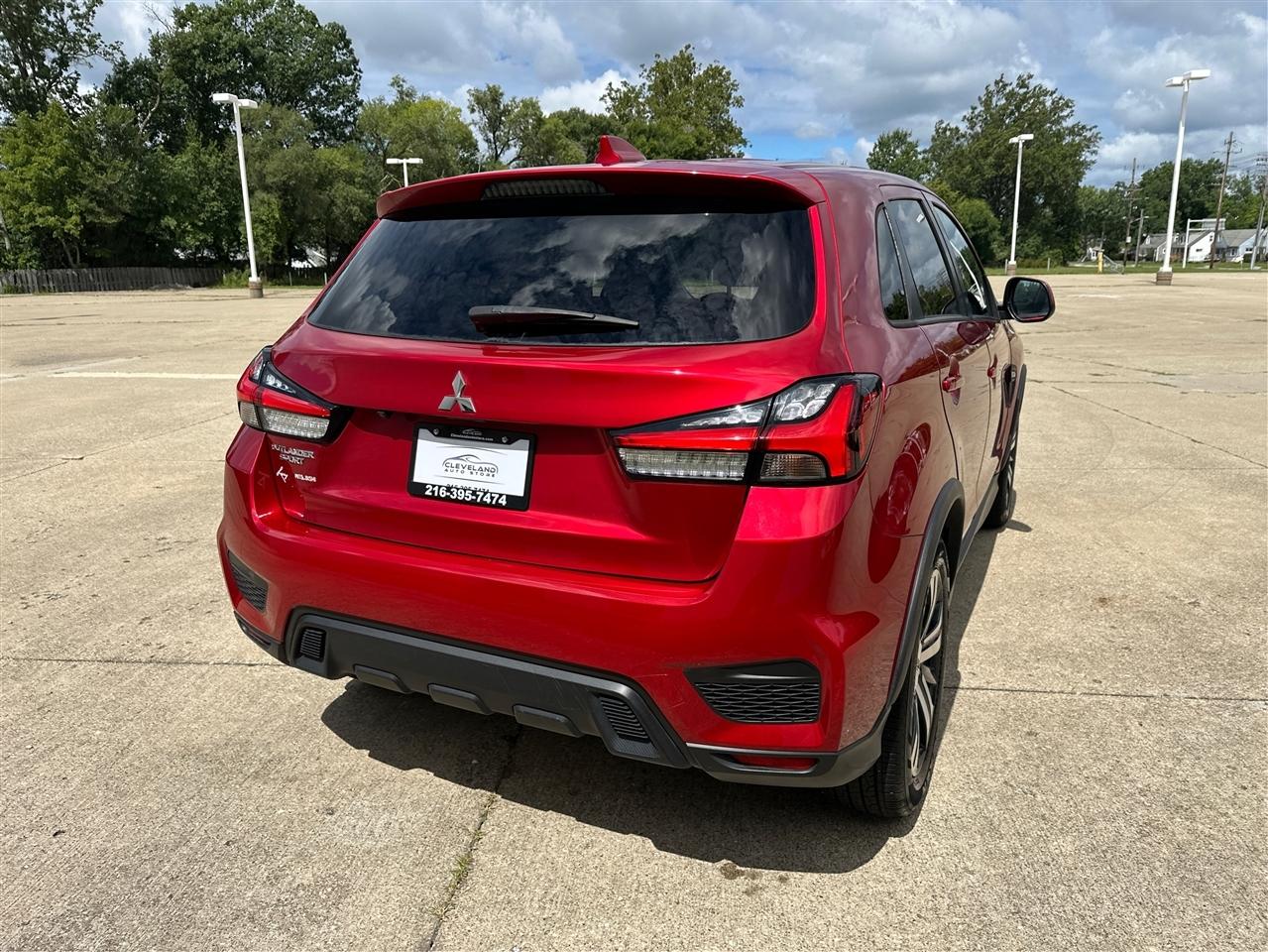 Mitsubishi Outlander Sport  2021