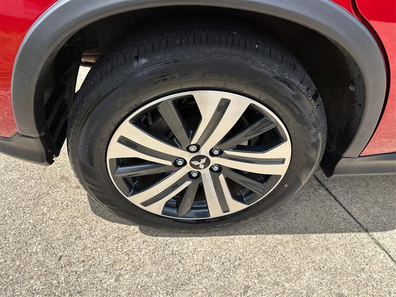 Mitsubishi Outlander Sport  2021