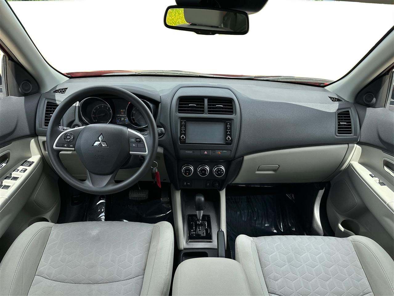 Mitsubishi Outlander Sport  2021