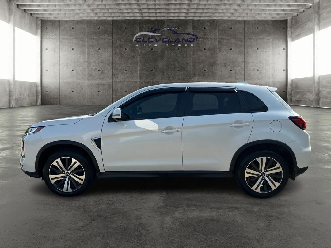 Mitsubishi Outlander Sport  2021