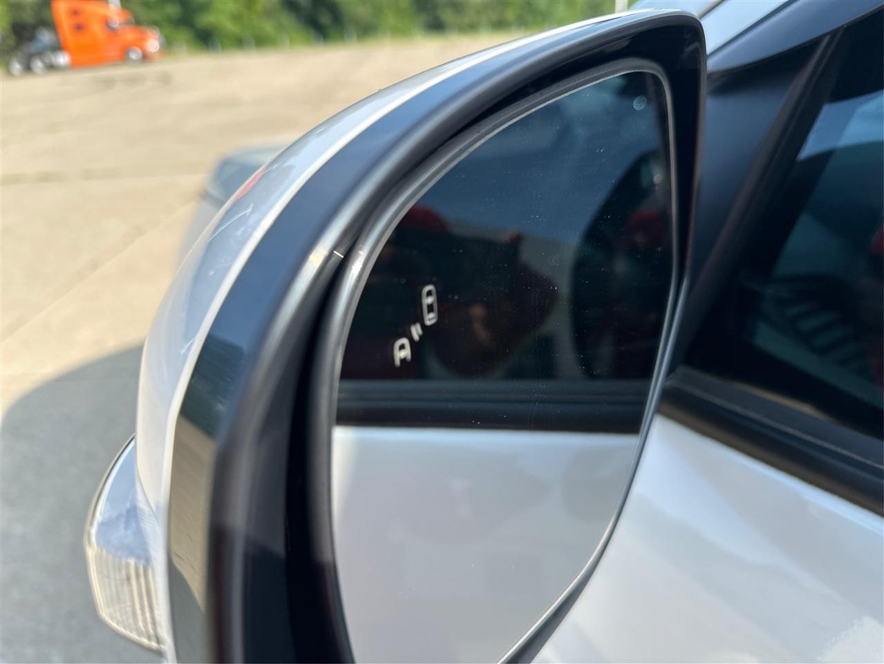 Mitsubishi Outlander Sport  2021