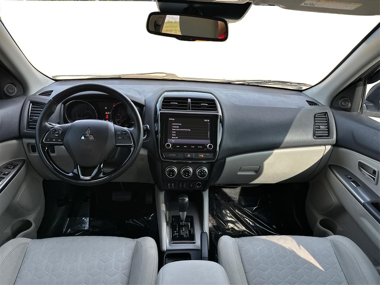 Mitsubishi Outlander Sport  2021