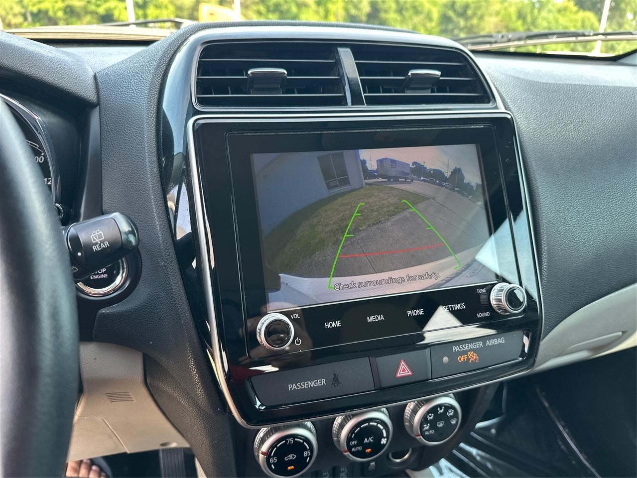 Mitsubishi Outlander Sport  2021