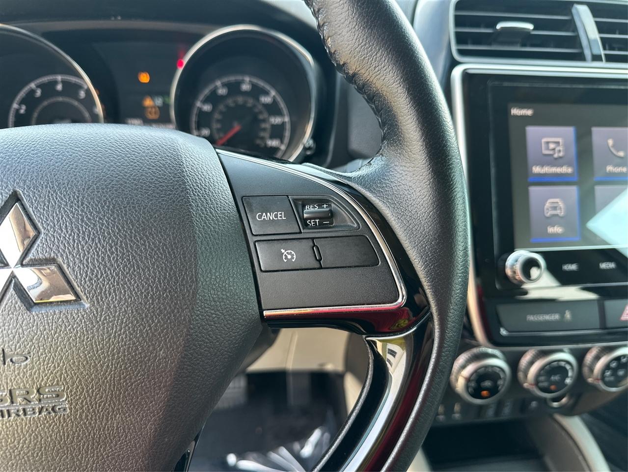 Mitsubishi Outlander Sport  2021