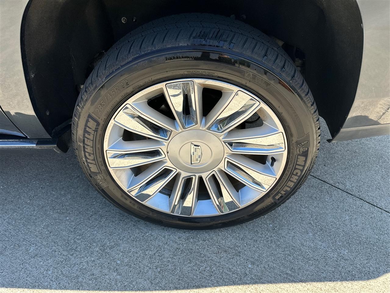 Cadillac Escalade  2019
