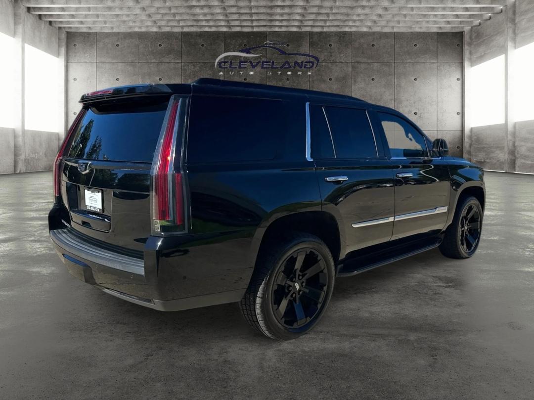 Cadillac Escalade  2018