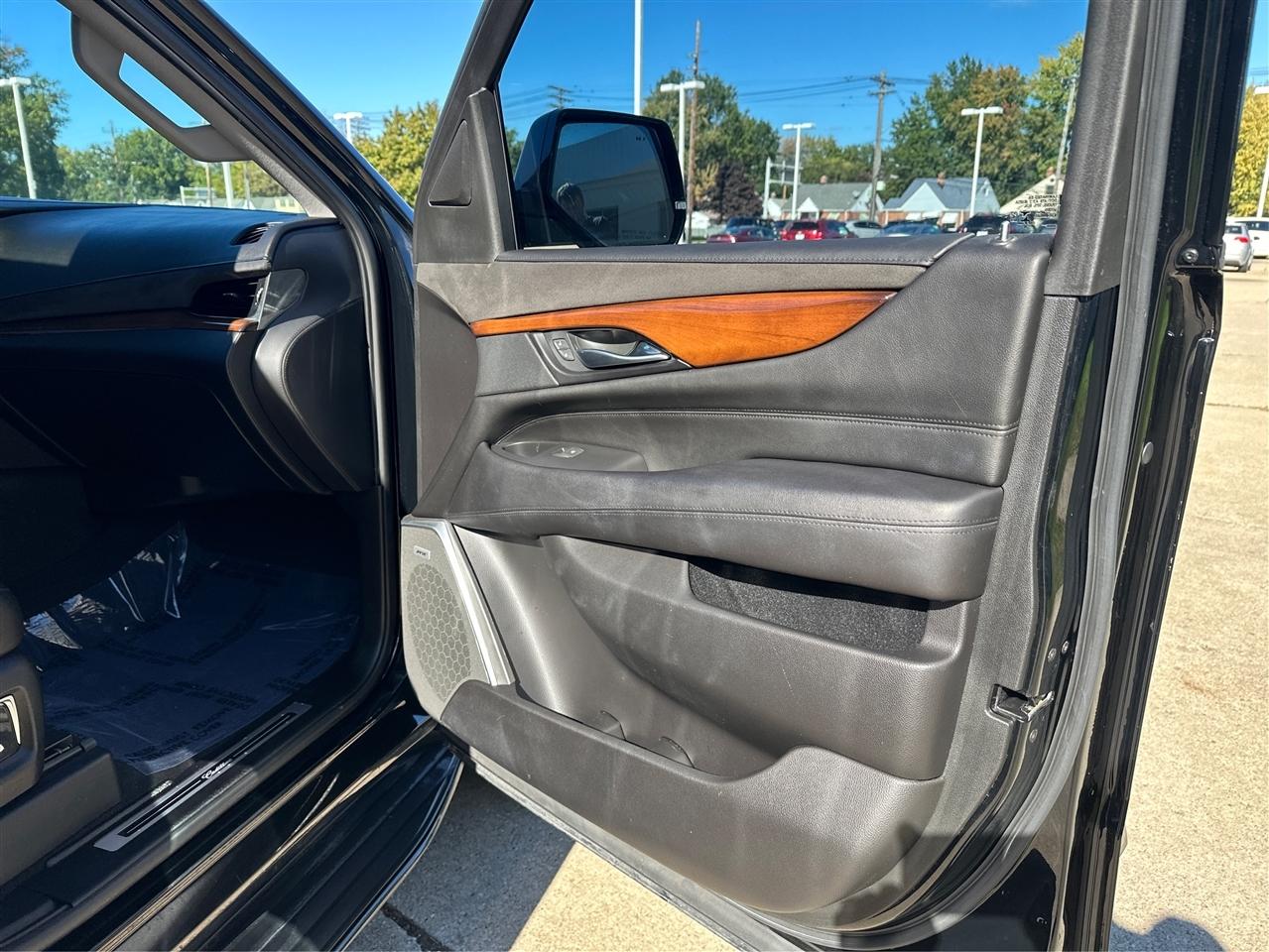 Cadillac Escalade  2018