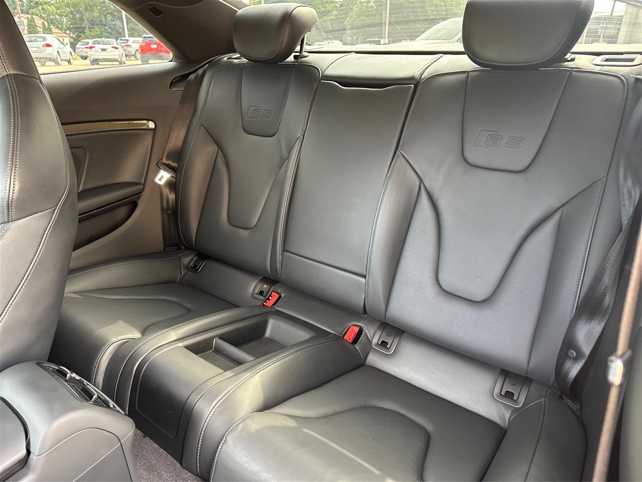 Audi S5  2012