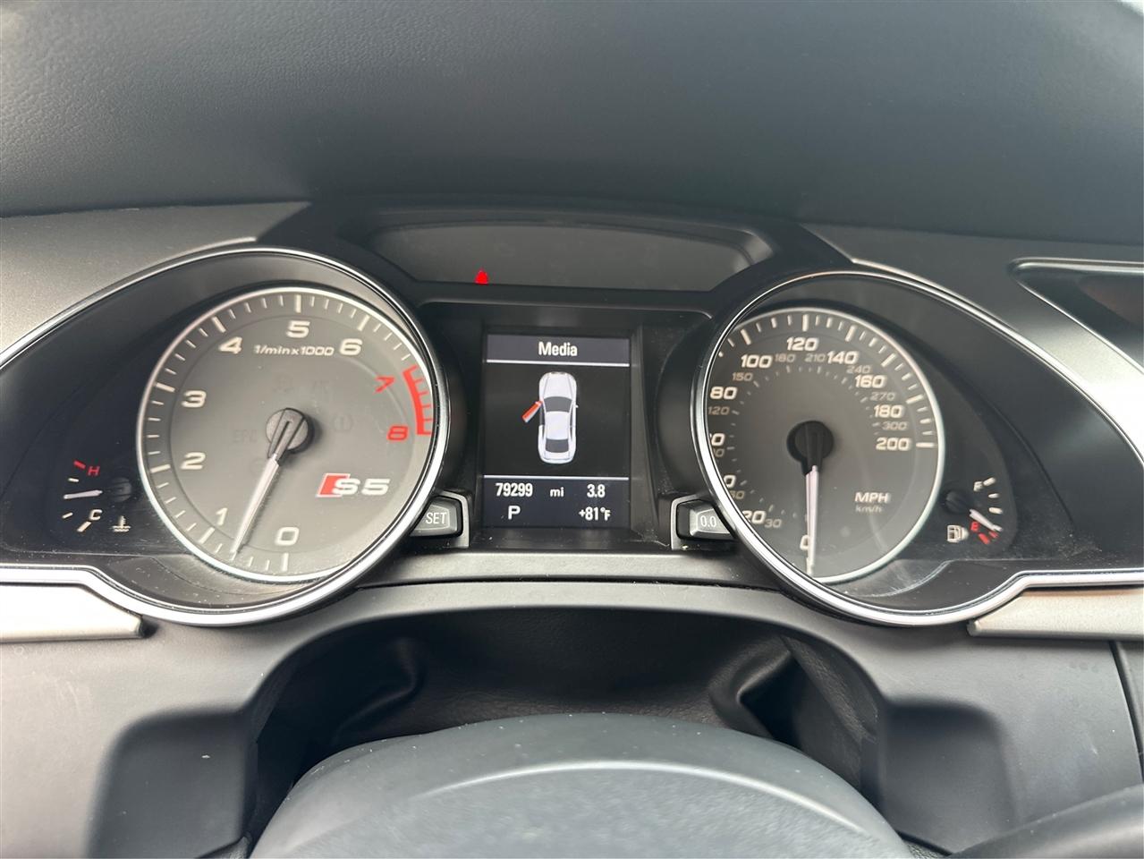 Audi S5  2012
