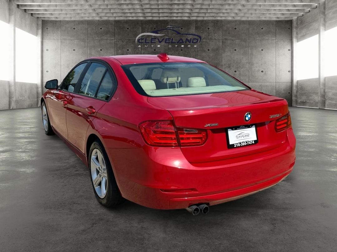 BMW 3-Series  2013