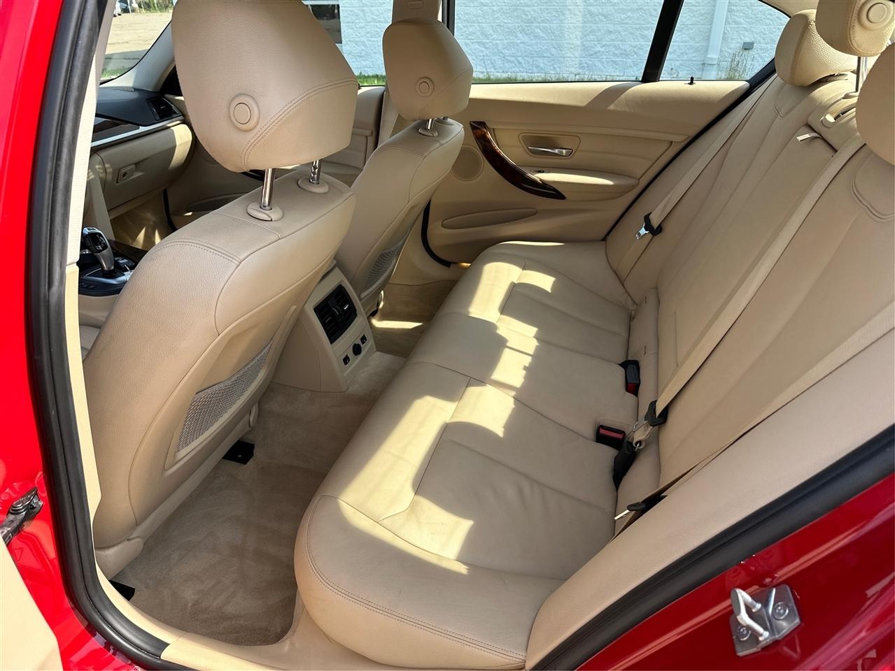 BMW 3-Series  2013