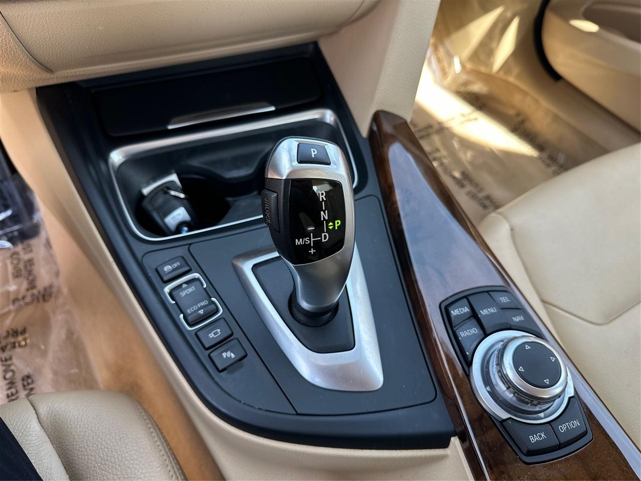 BMW 3-Series  2013