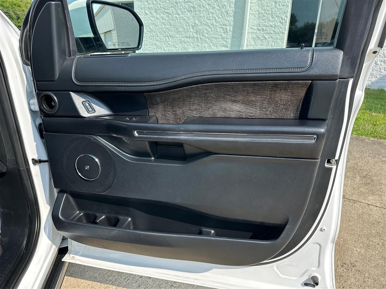 Ford Expedition  2020