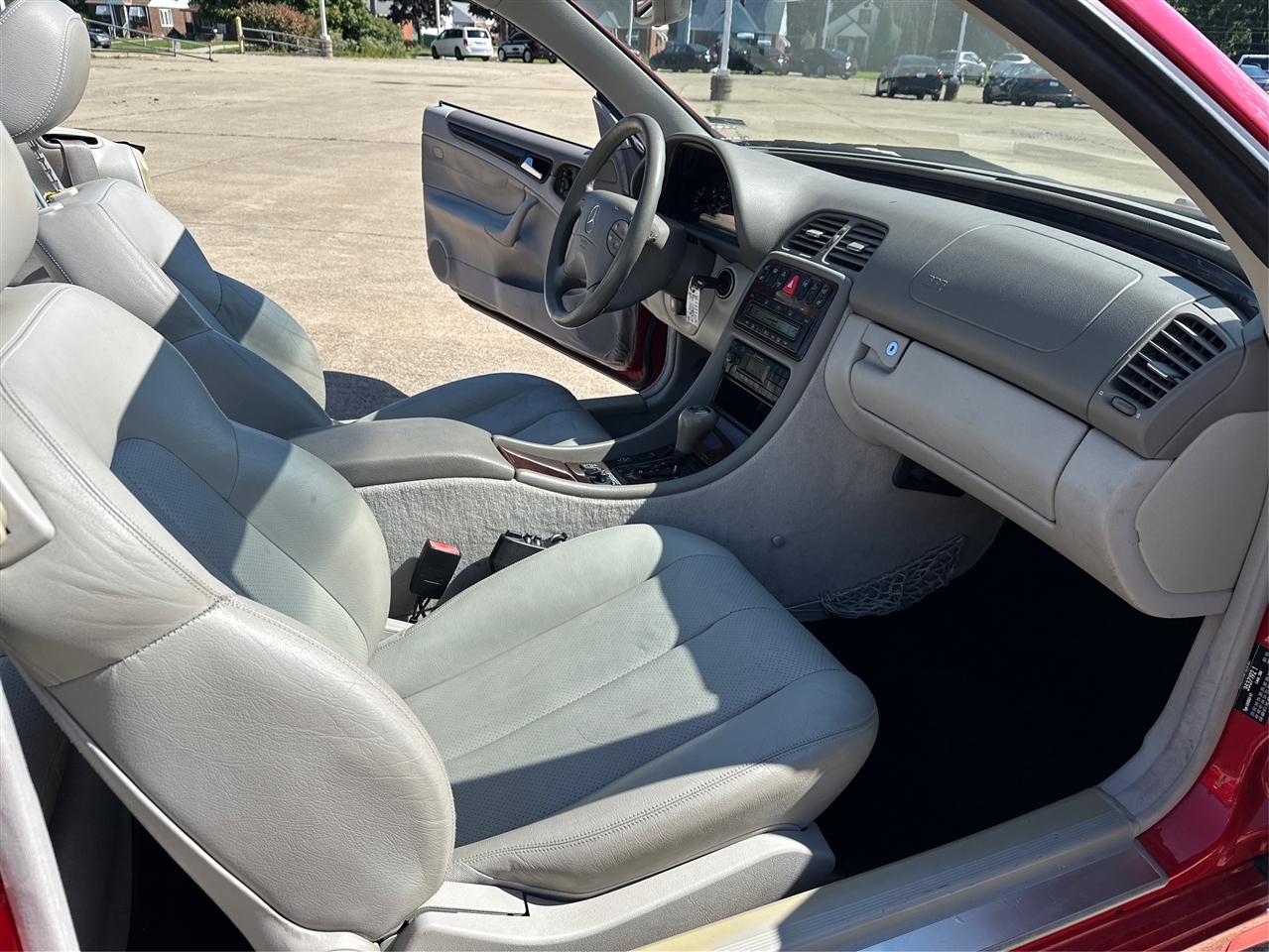 Mercedes-Benz CLK-Class  2000