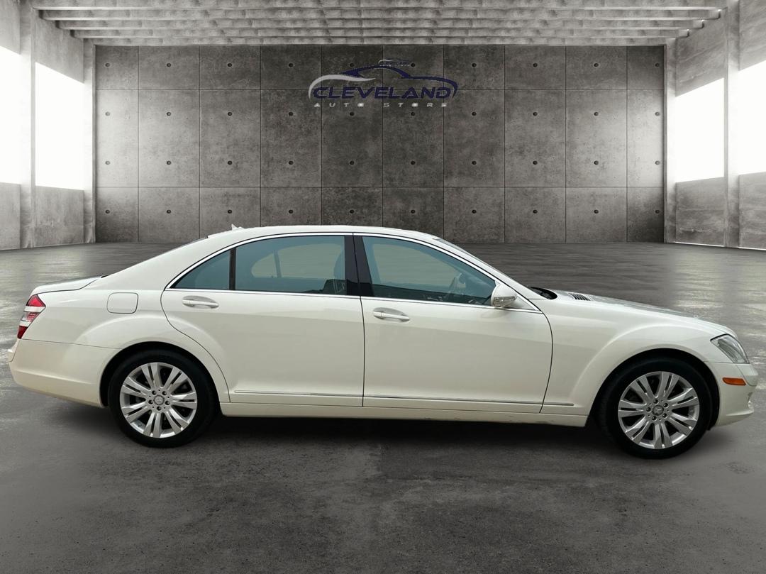 Mercedes-Benz S-Class  2009