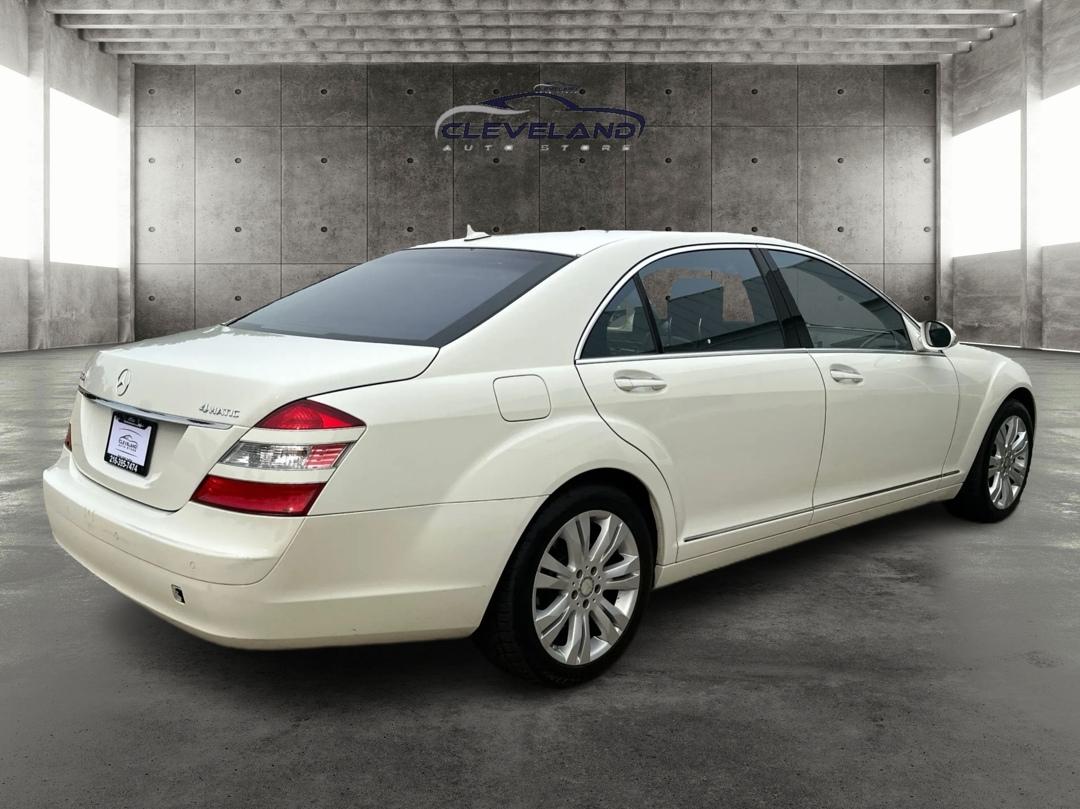 Mercedes-Benz S-Class  2009
