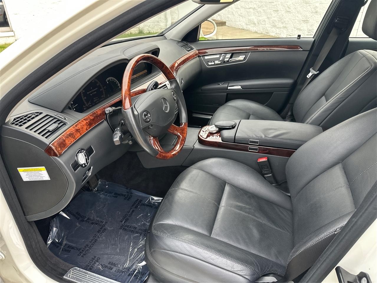 Mercedes-Benz S-Class  2009
