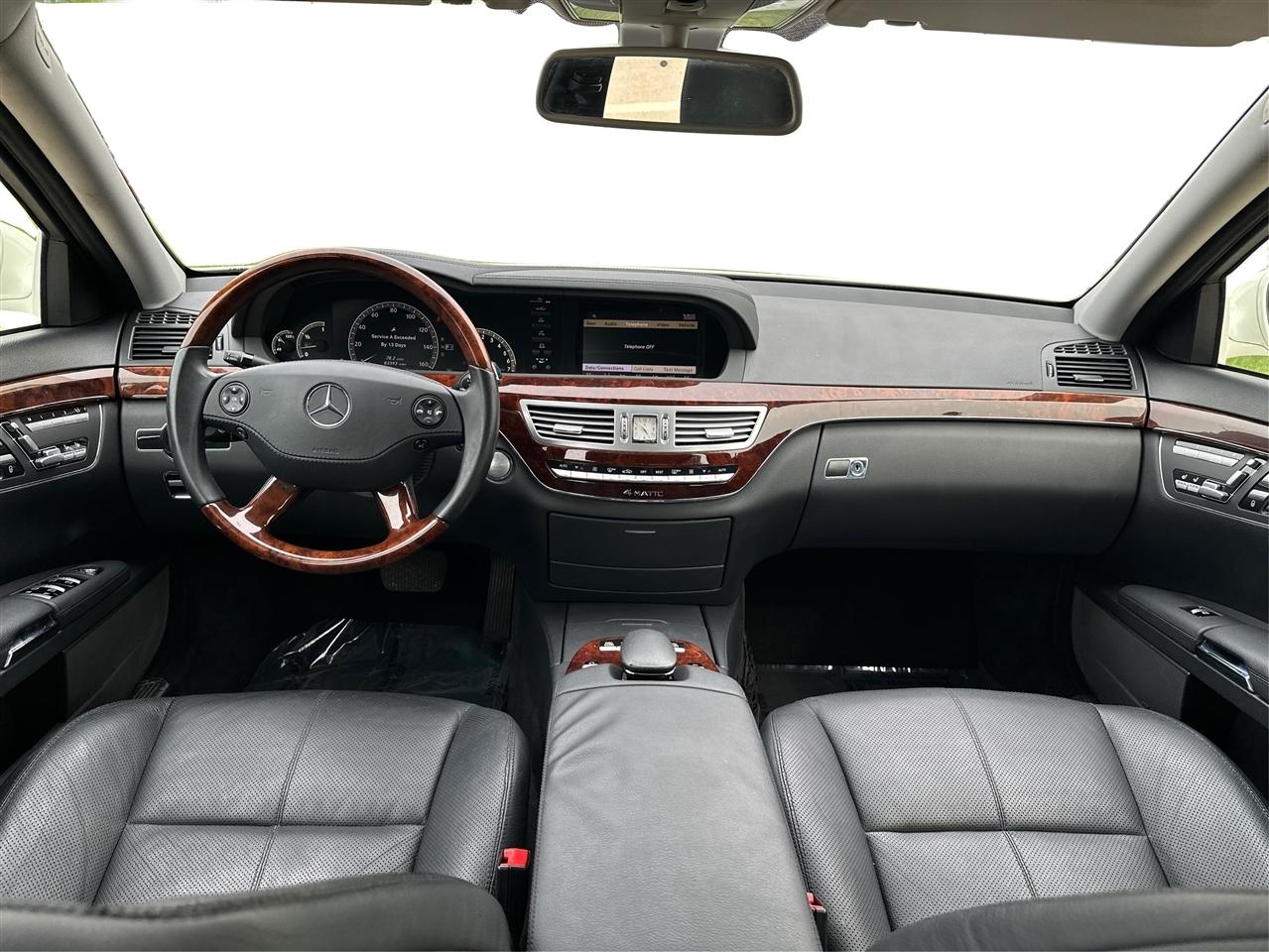 Mercedes-Benz S-Class  2009
