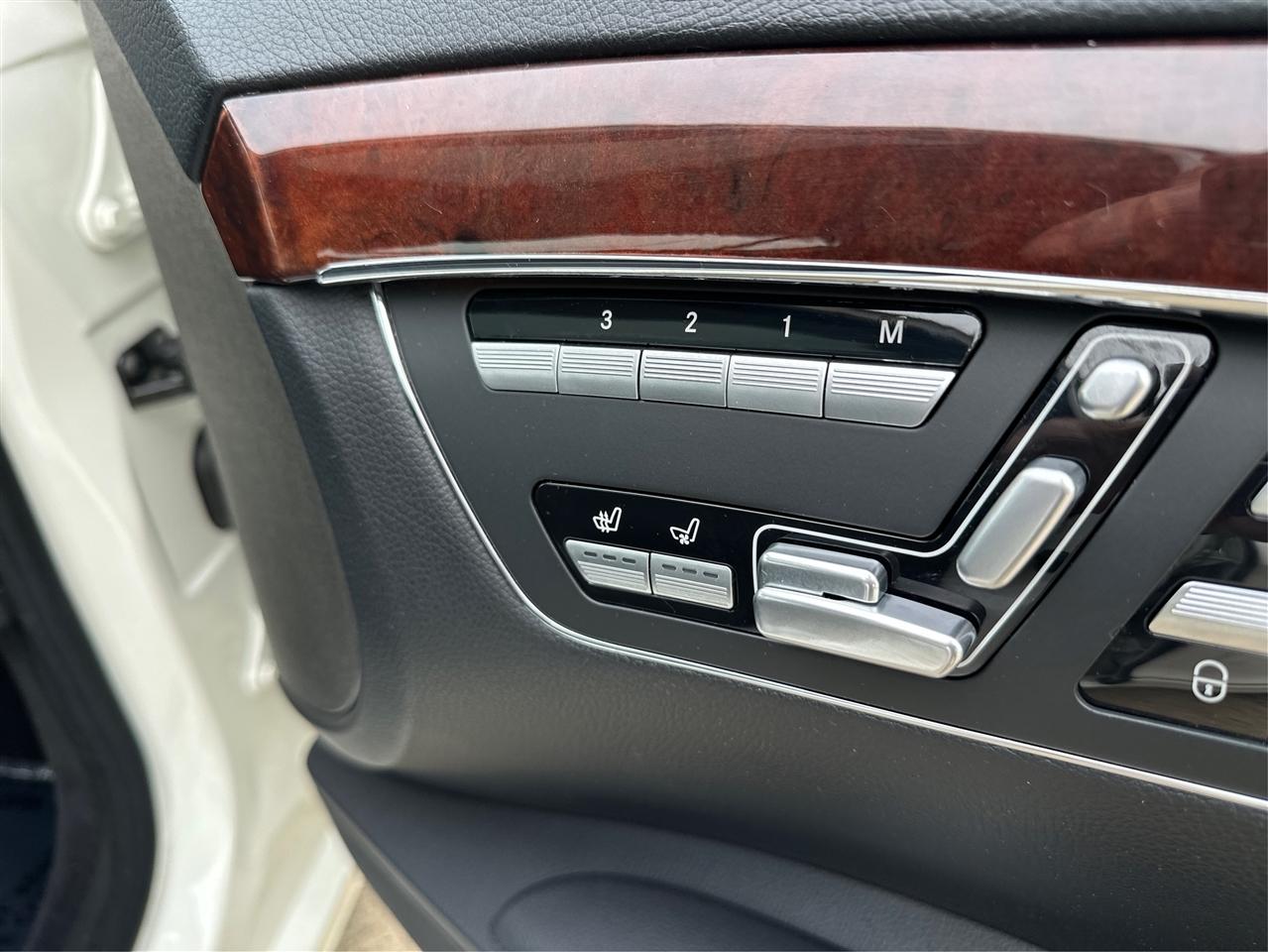 Mercedes-Benz S-Class  2009