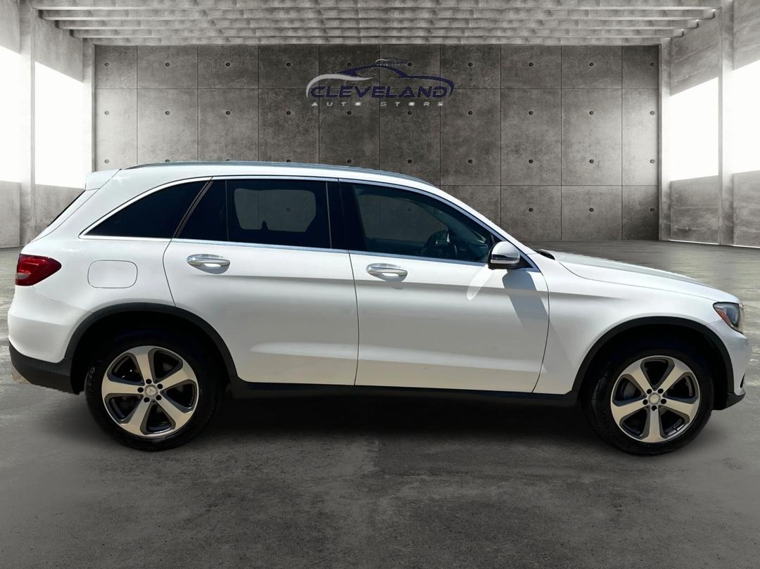 Mercedes-Benz GLC-Class  2017