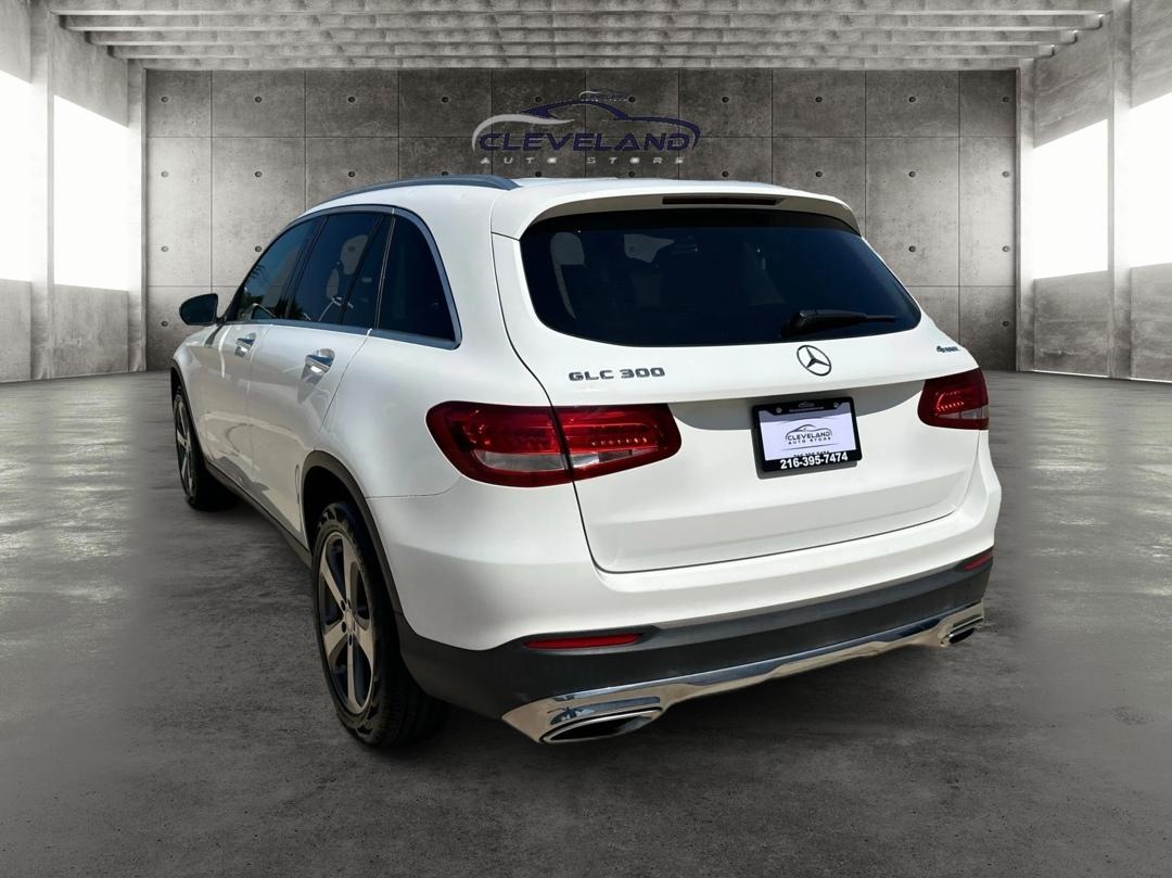 Mercedes-Benz GLC-Class  2017