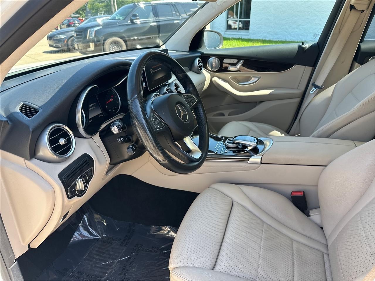 Mercedes-Benz GLC-Class  2017