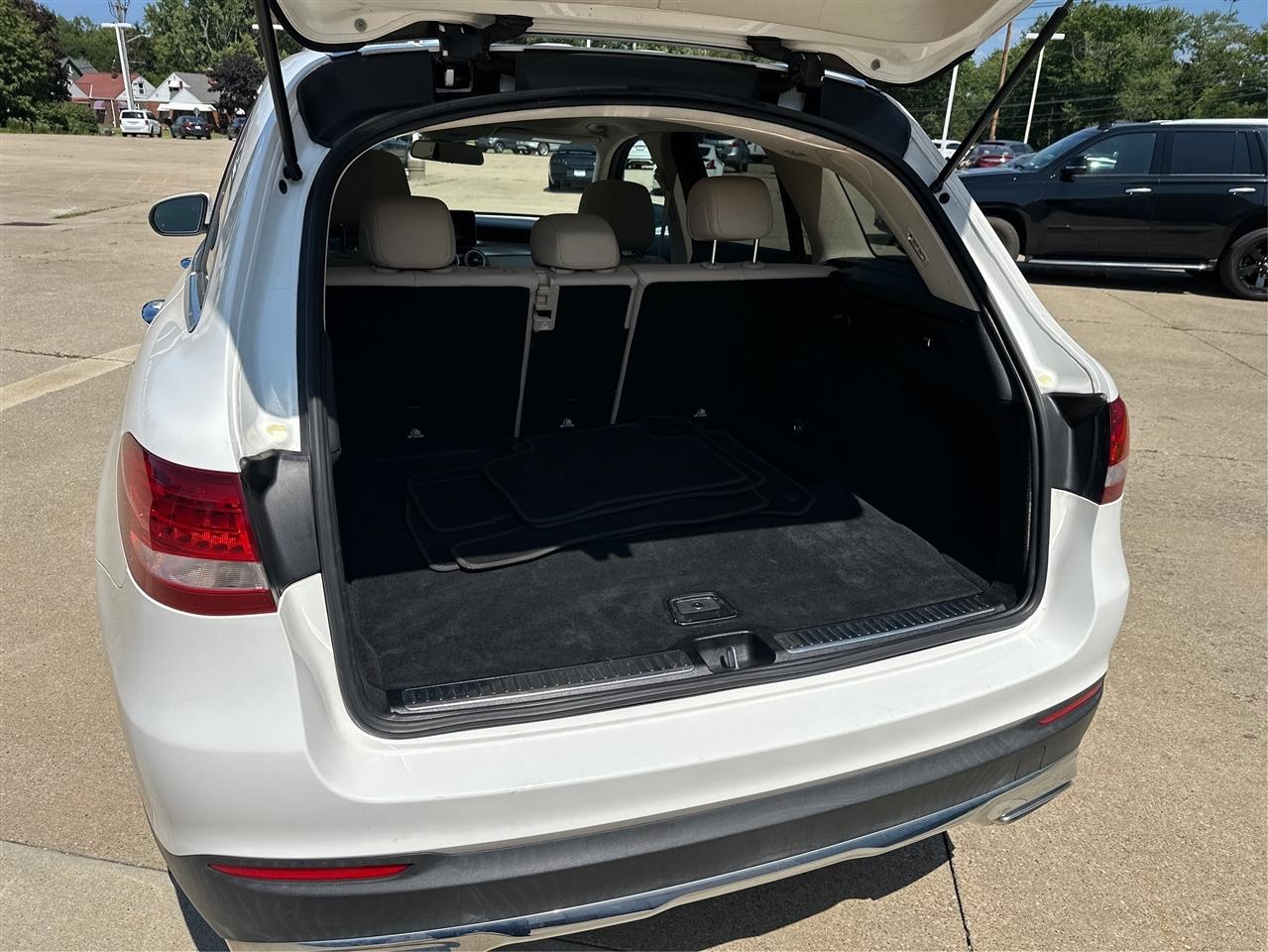 Mercedes-Benz GLC-Class  2017