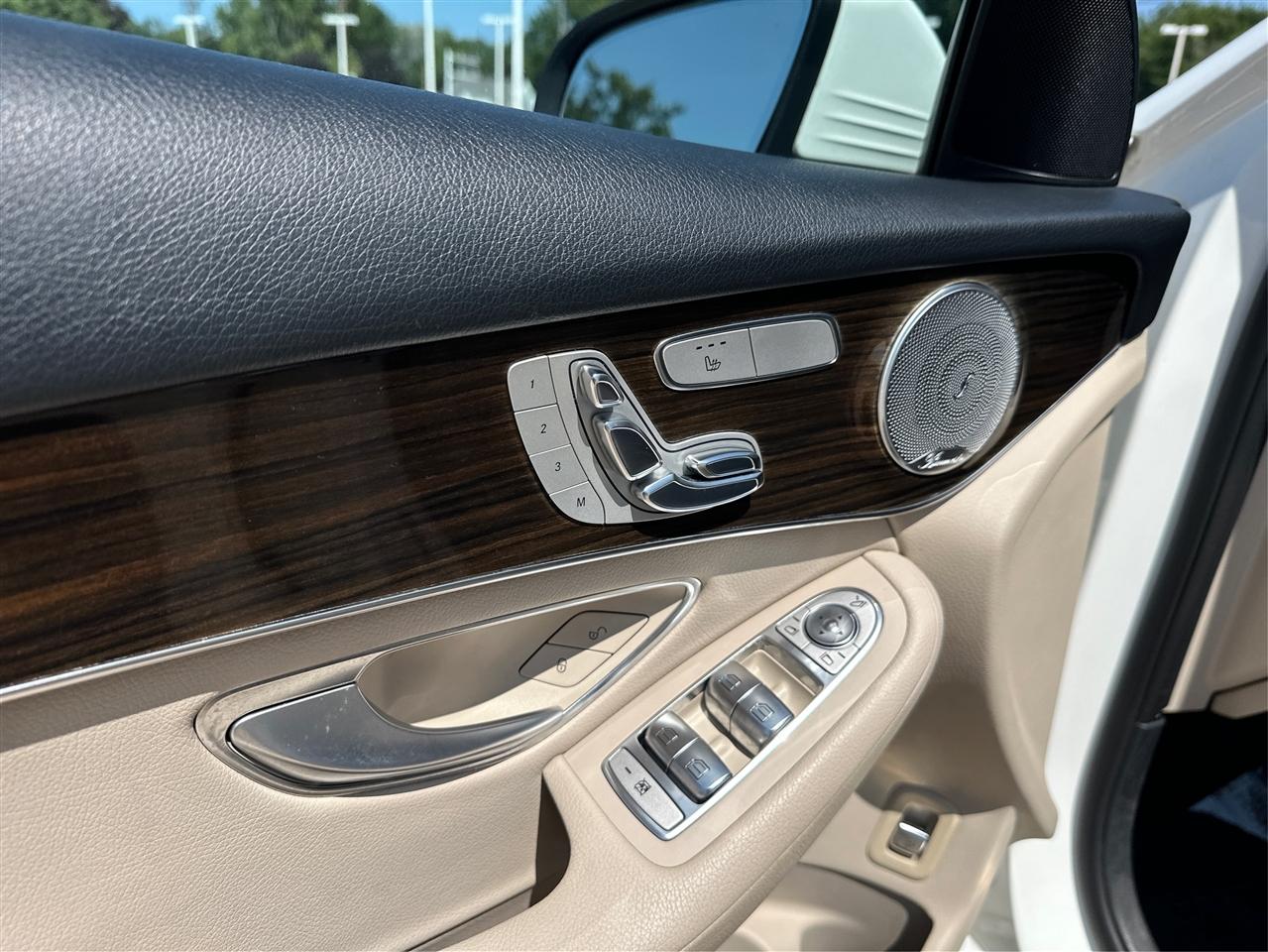 Mercedes-Benz GLC-Class  2017