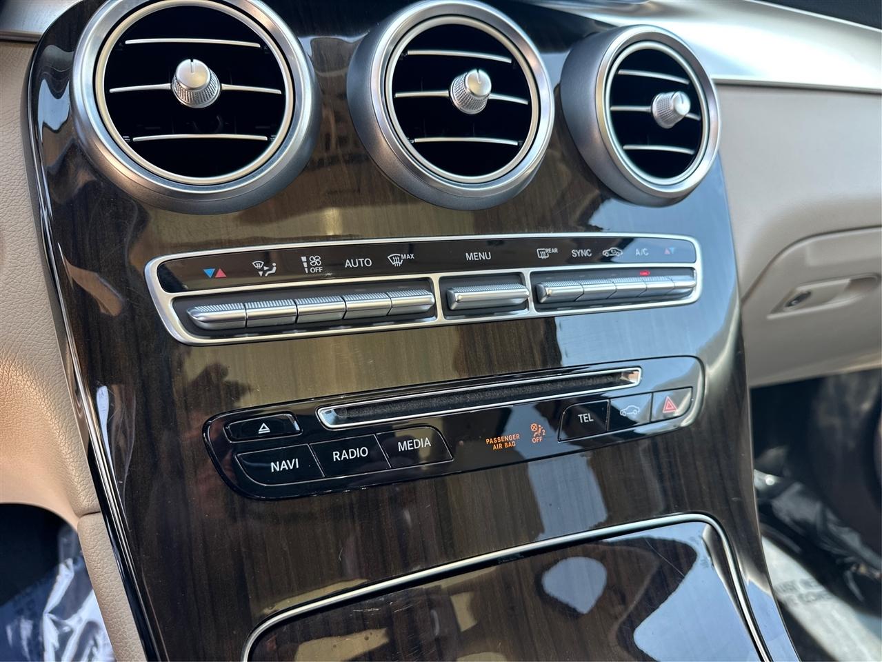 Mercedes-Benz GLC-Class  2017