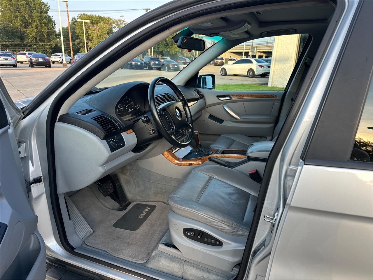 BMW X5  2003