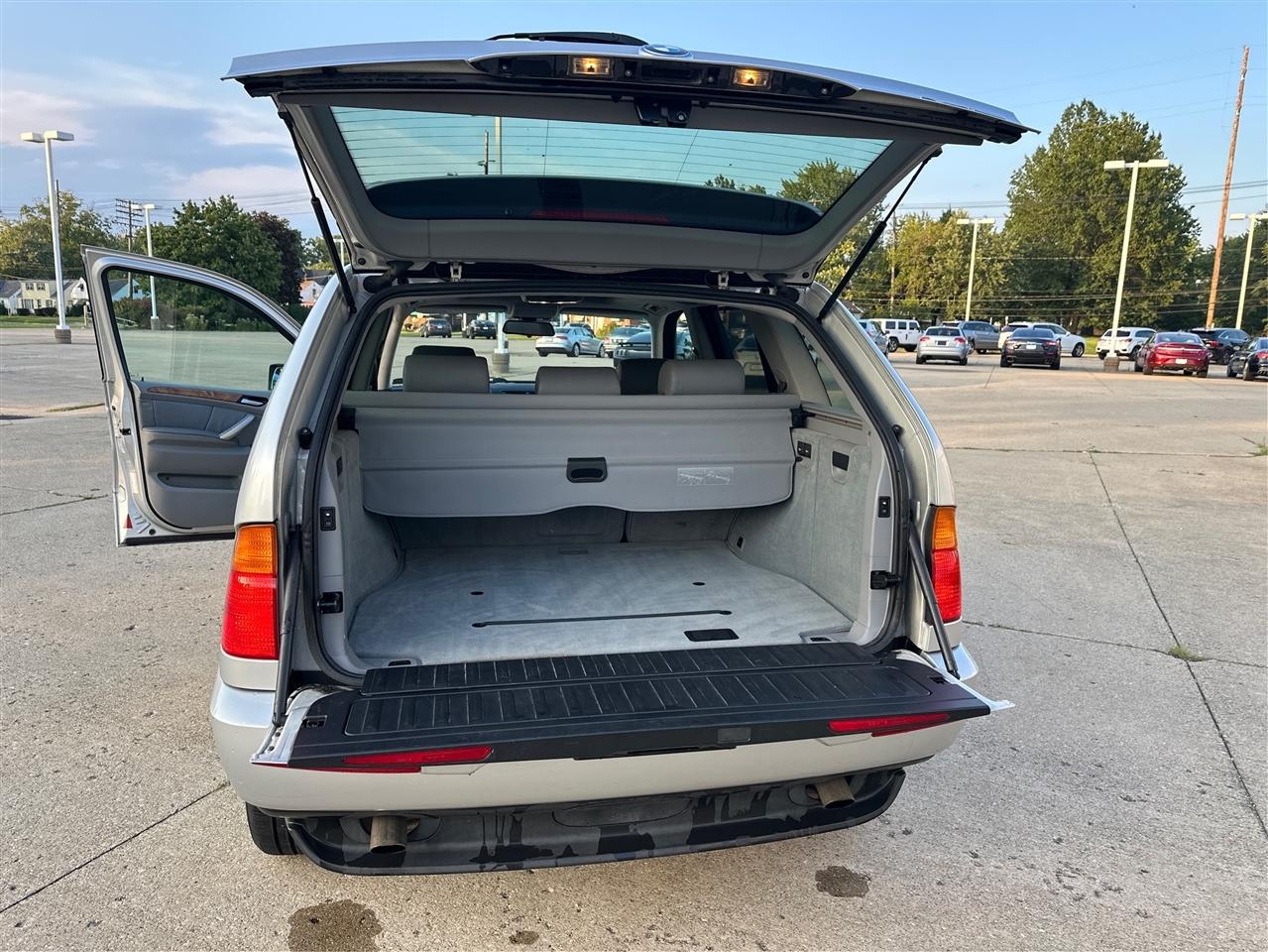 BMW X5  2003