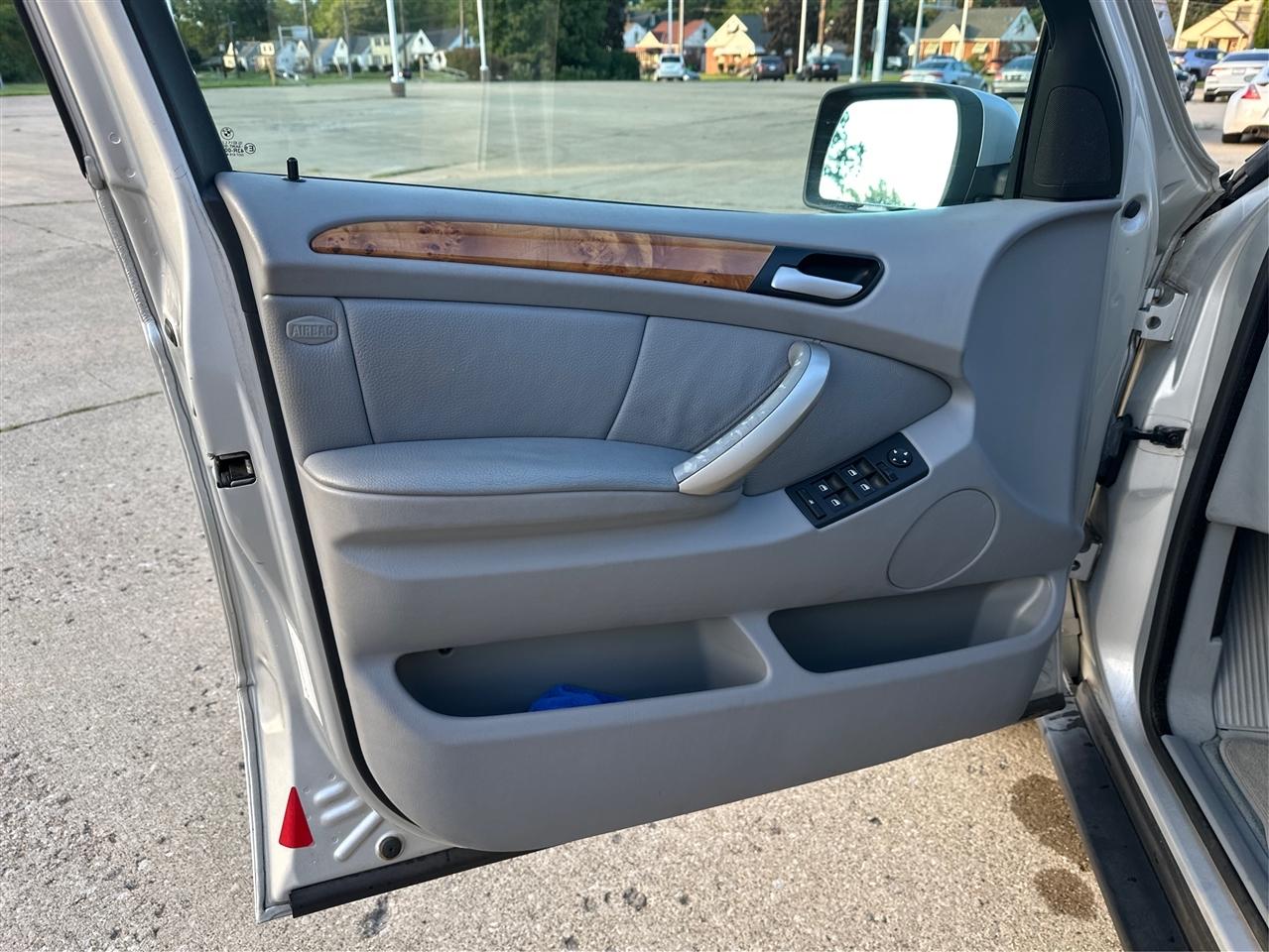 BMW X5  2003