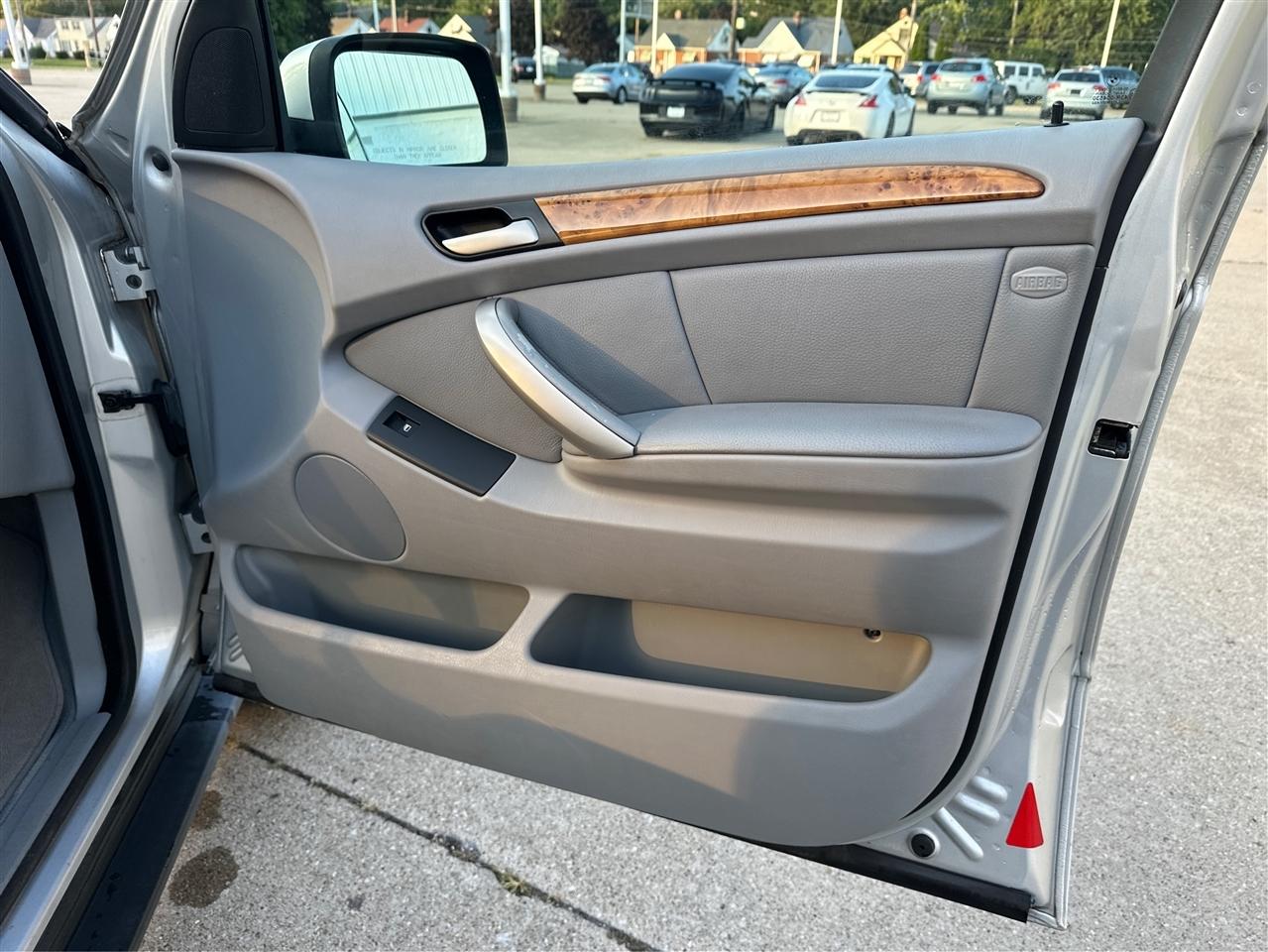 BMW X5  2003