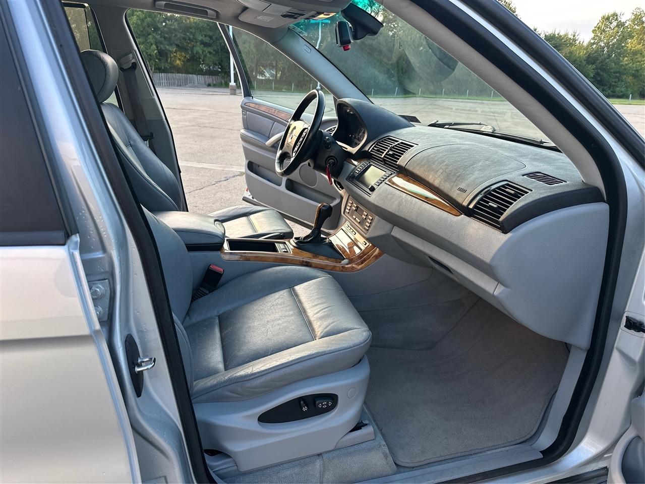 BMW X5  2003
