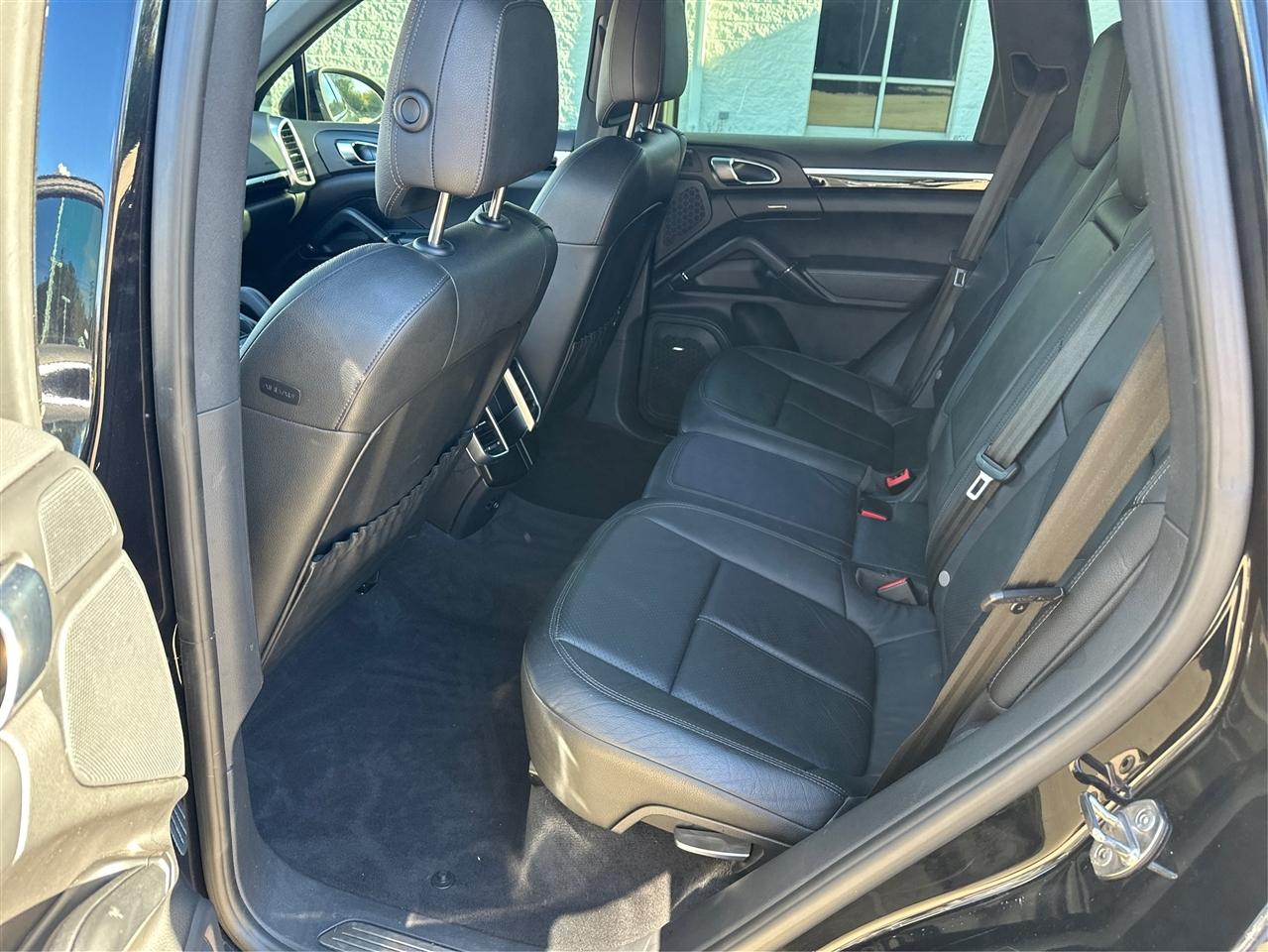 Porsche Cayenne  2014