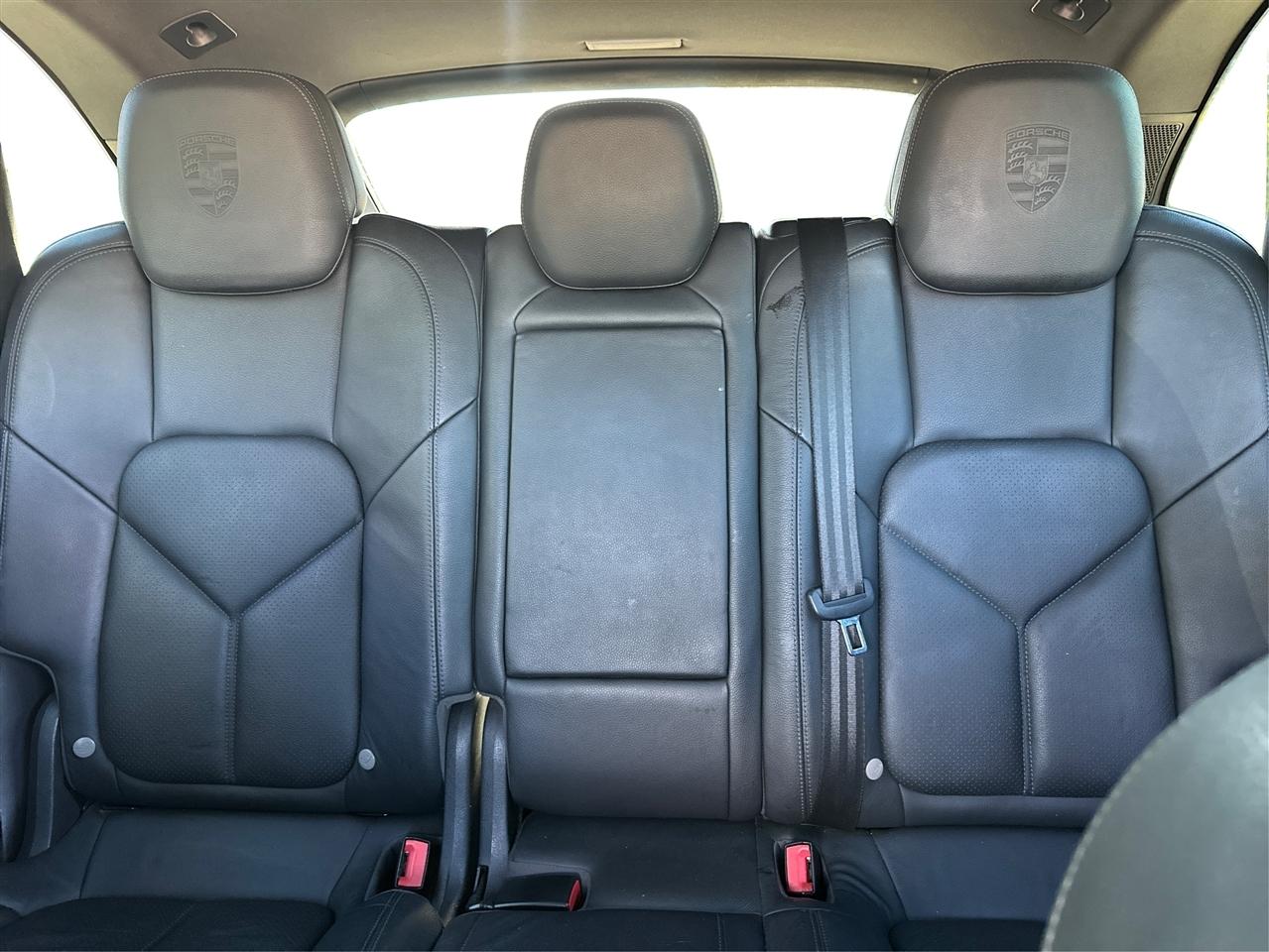 Porsche Cayenne  2014