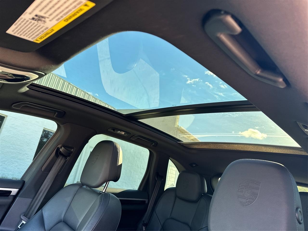 Porsche Cayenne  2014