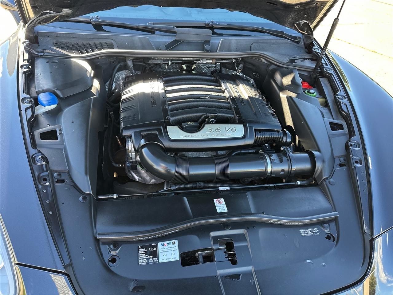 Porsche Cayenne  2014
