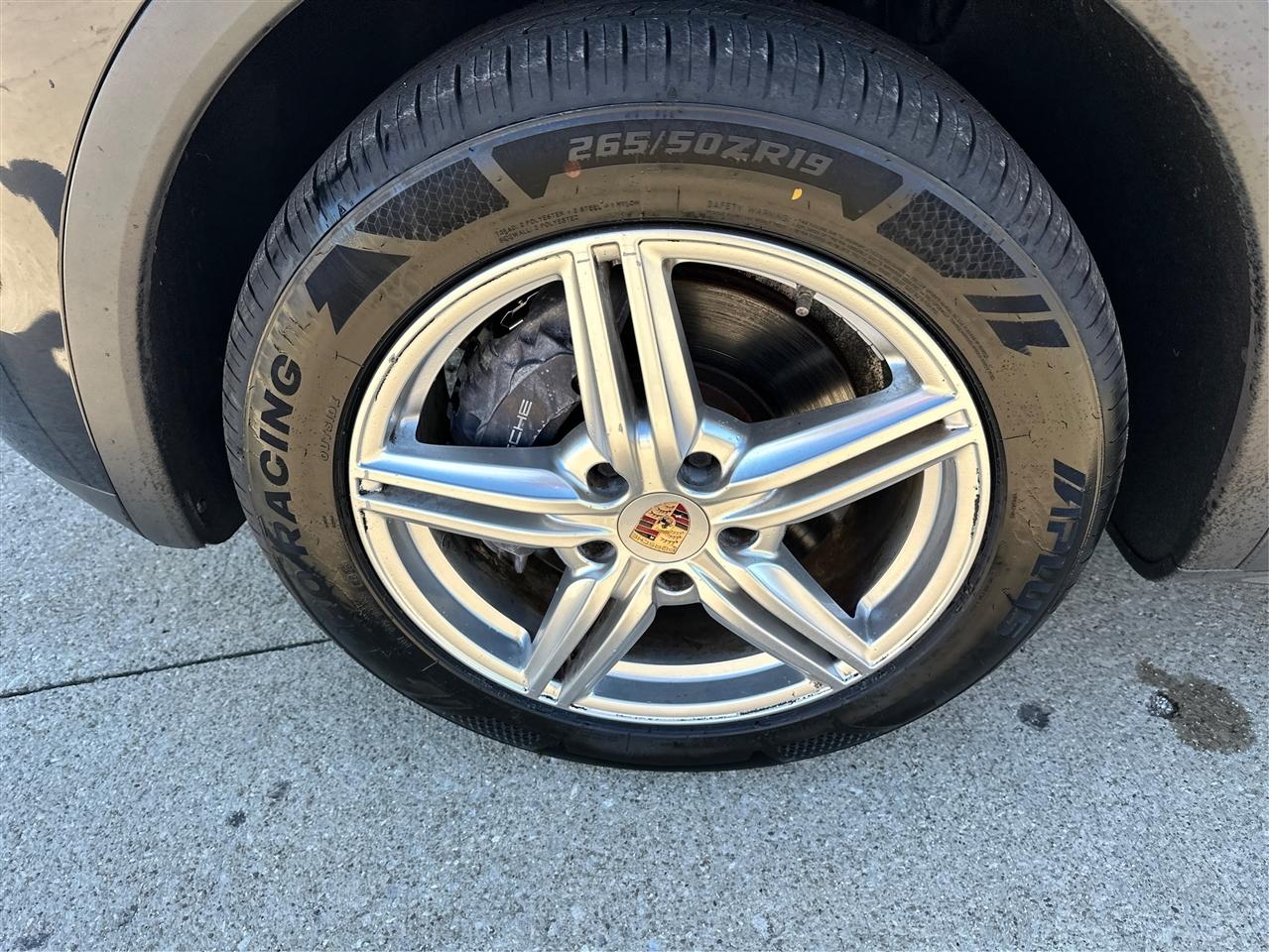 Porsche Cayenne  2014