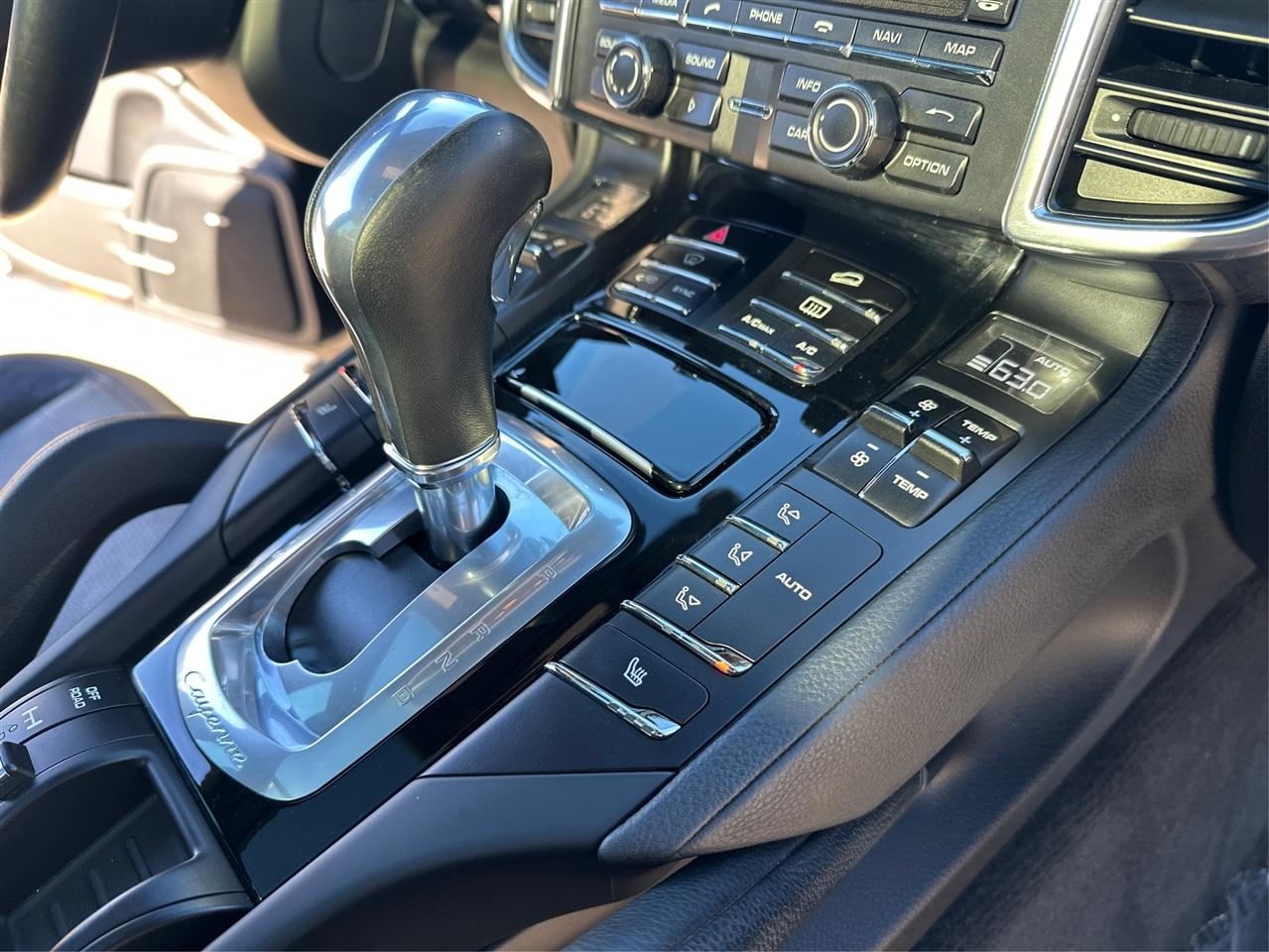 Porsche Cayenne  2014