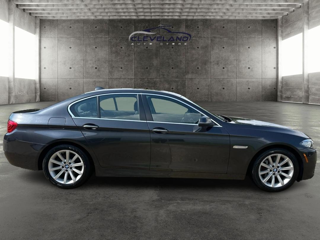 BMW 5-Series  2015