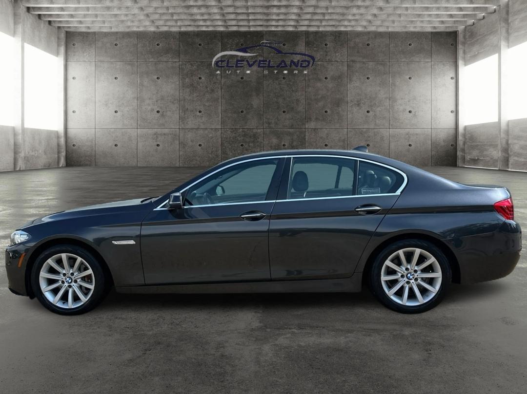 BMW 5-Series  2015