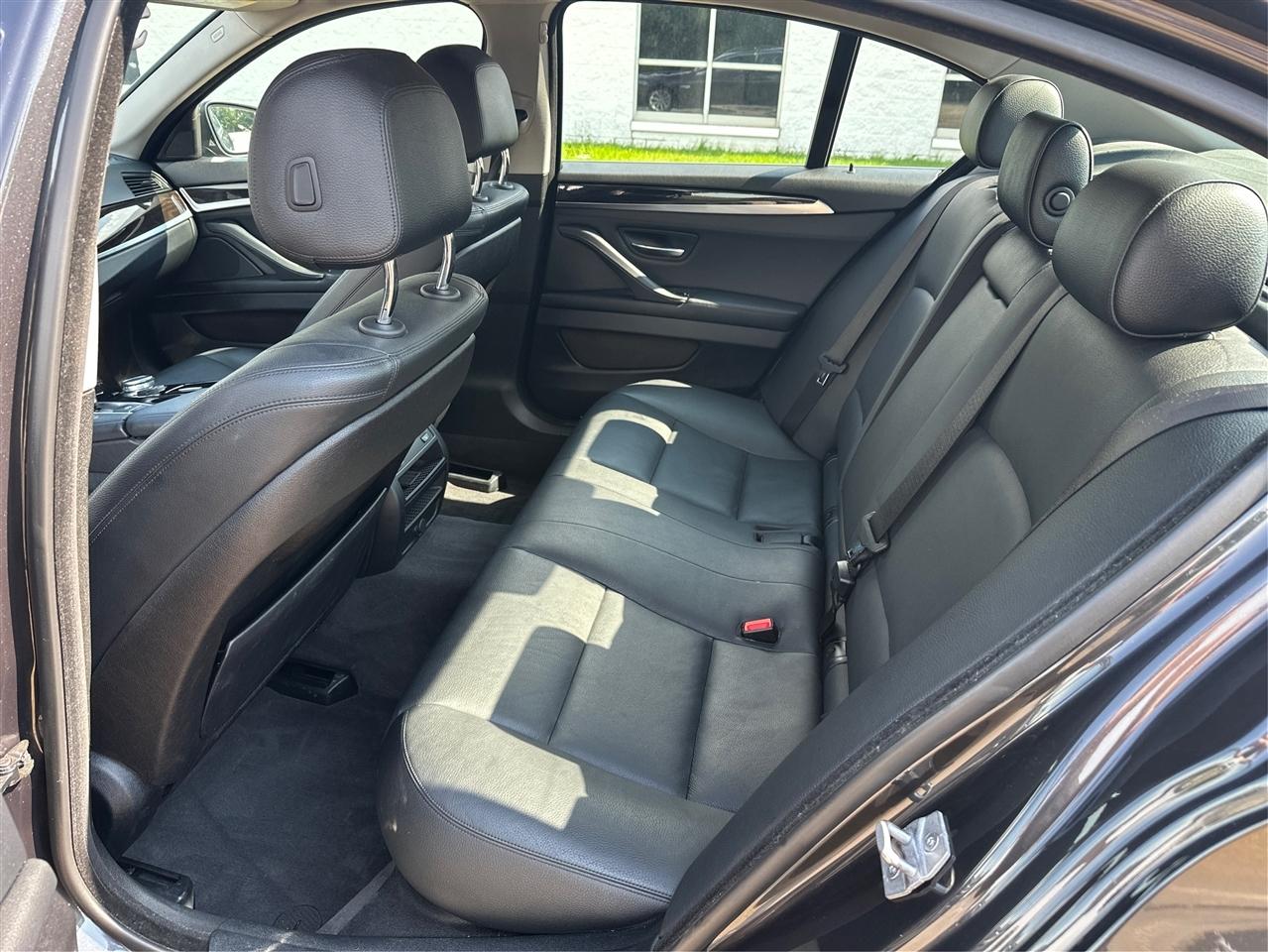 BMW 5-Series  2015