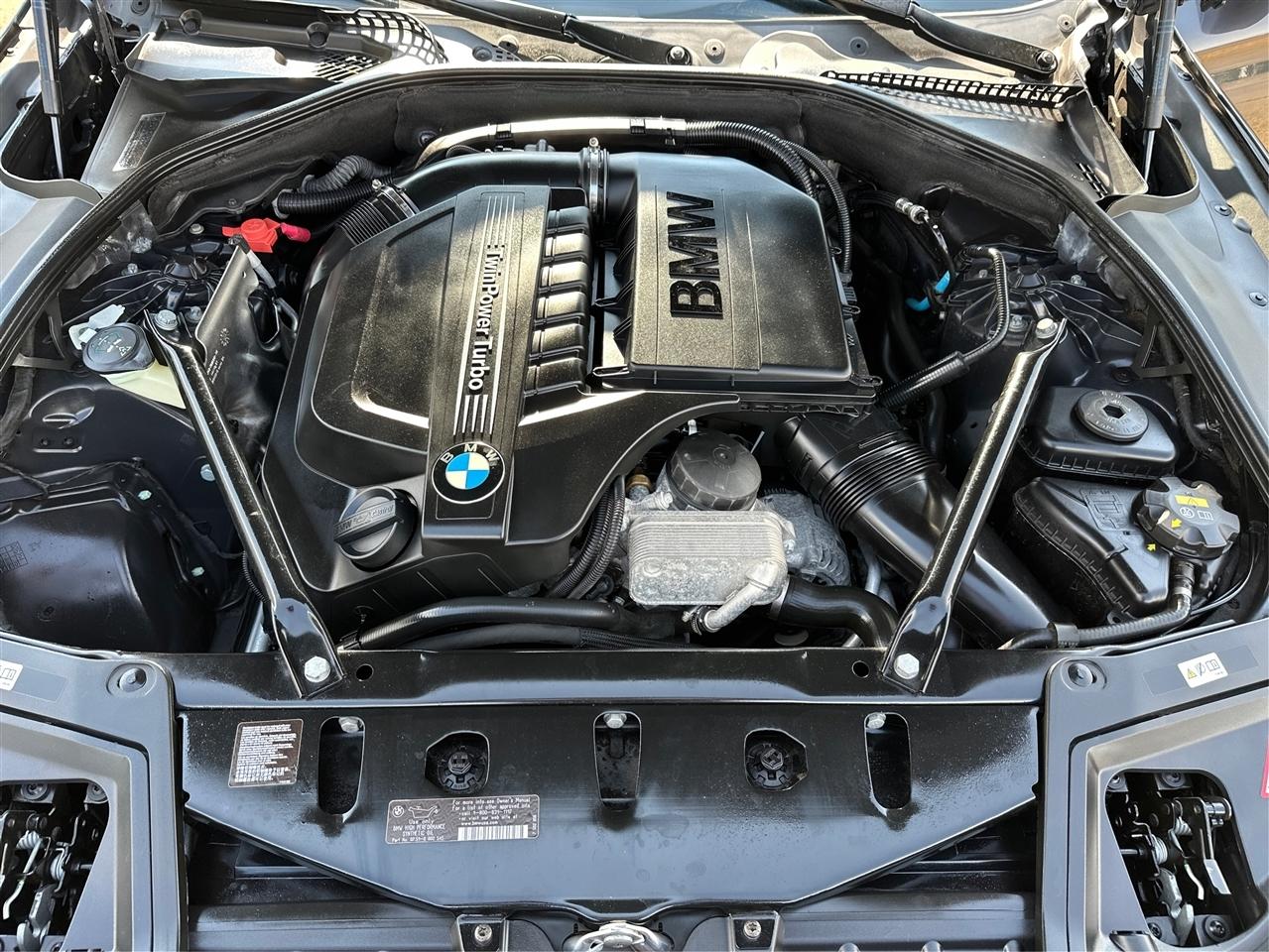 BMW 5-Series  2015