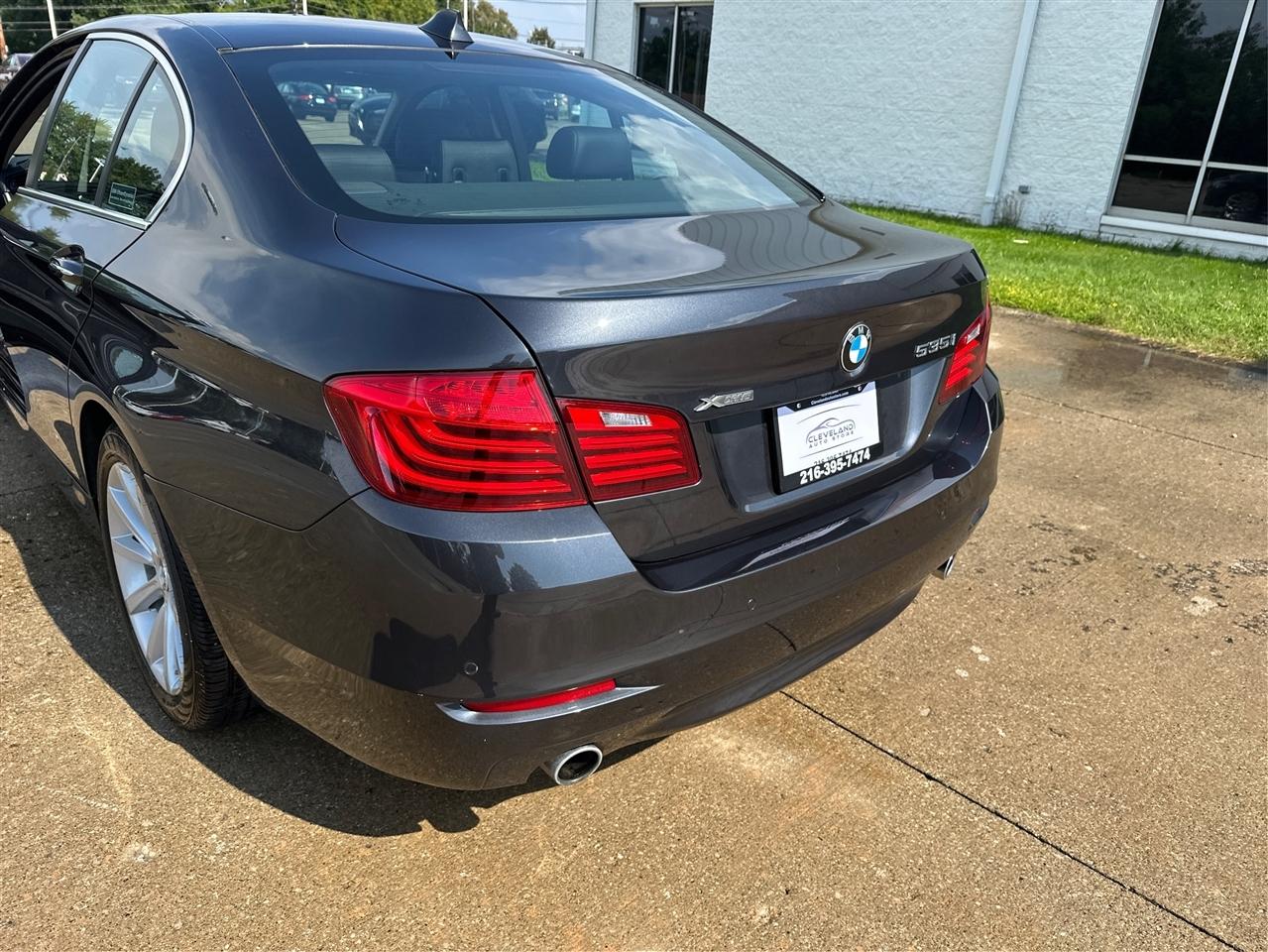 BMW 5-Series  2015